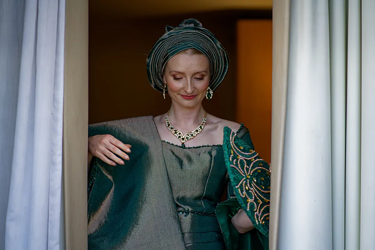 Bride prep wedding photography London — Dare Photography