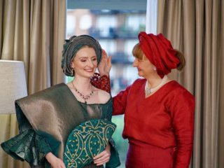 affordable-wedding-photography-london-bride-mother