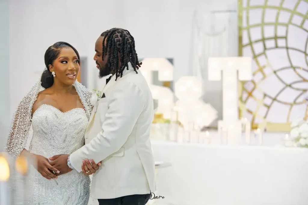 Nigerian church wedding in London photographed by Dare Photography